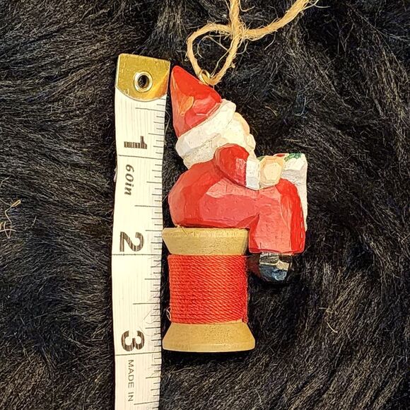 Eddie Walker Midwest of Cannon Falls Santa & Quilt on Spool of Thread Ornament - Picture 8 of 8
